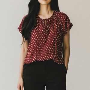 Como Blu Polka Dot Blouse PS Petite Burgundy Short Sleeve Tie Neck Rayon Top